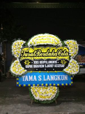 Papan Bunga Duka di Mawali